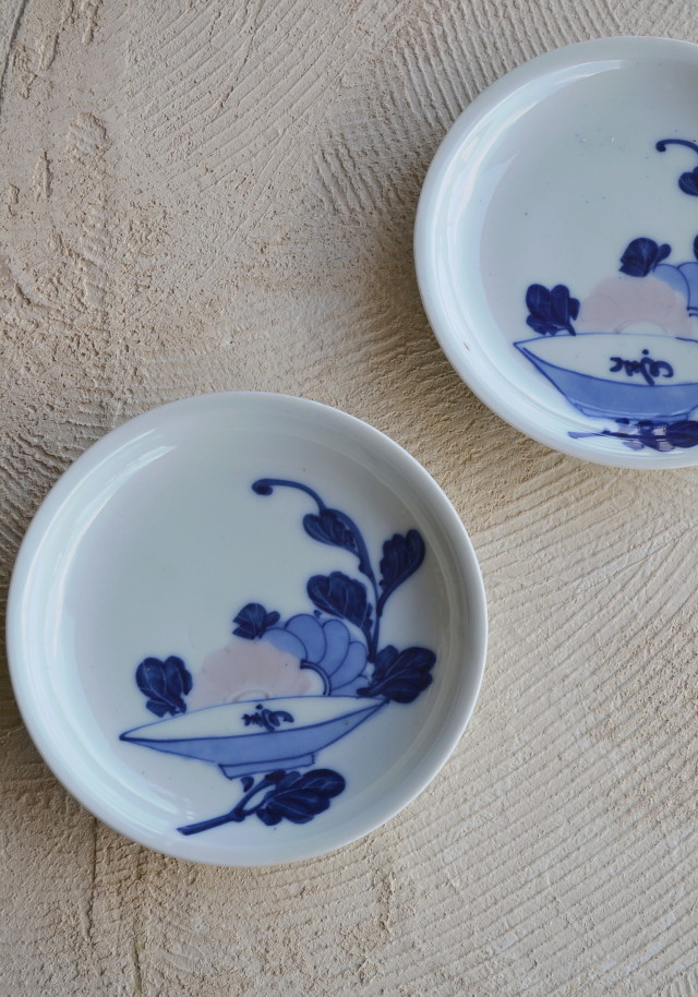 盃菊紋皿　和食器