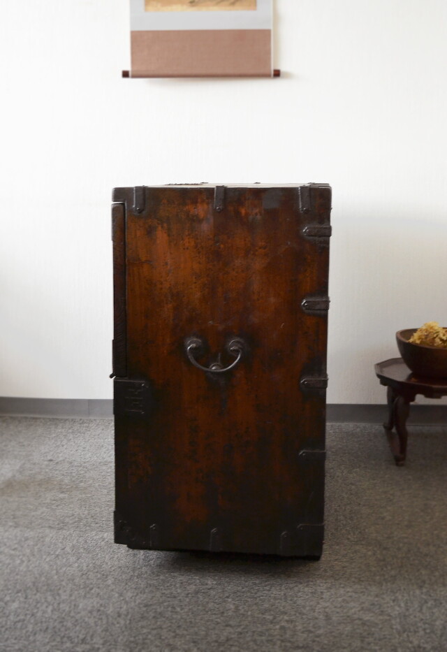 韓国アンティーク家具　李朝箪笥　李朝バンダジ 幅965 高さ850ｍｍ