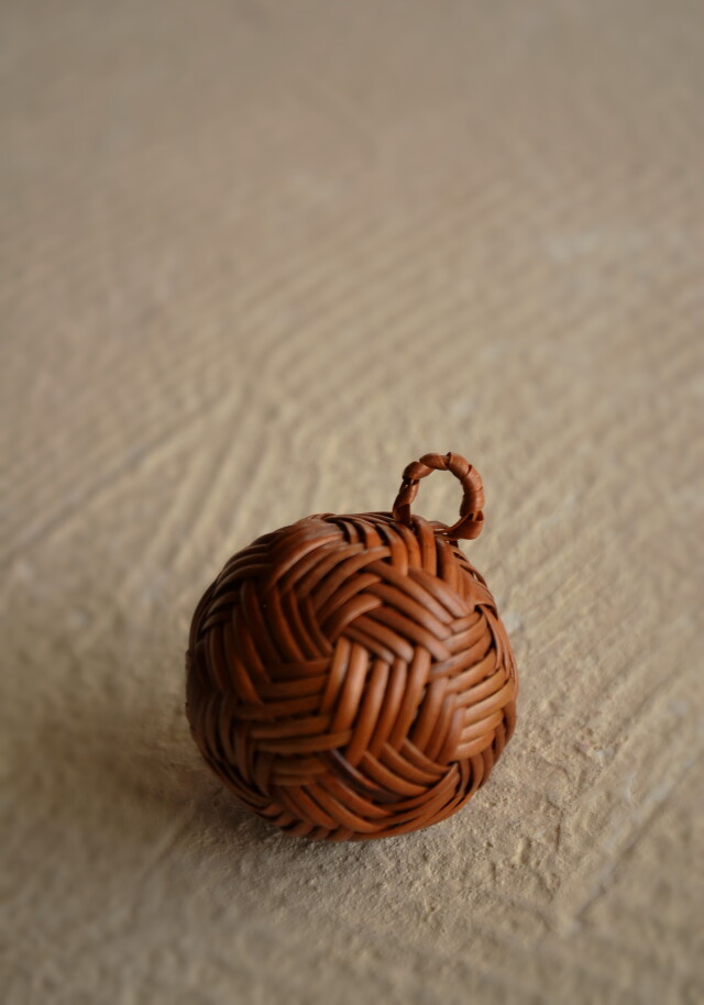 アタボール　オーナメント　アクセサリーパーツ　チャーム　一個