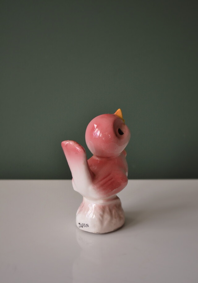 昭和レトロ　ピンクの鳥のフィギュリン　