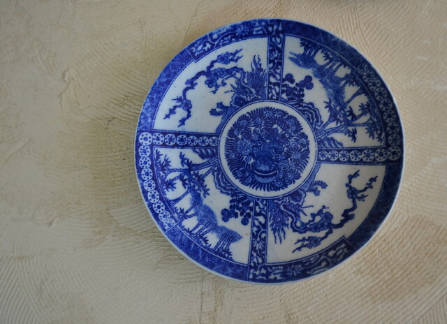 染付印判大皿　285ｍｍ　竹梅文様見込獅子