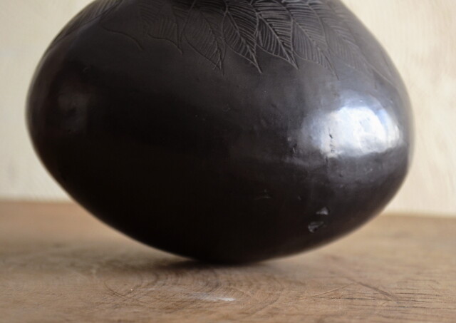 バルネグロ　メスカル壷　黒陶