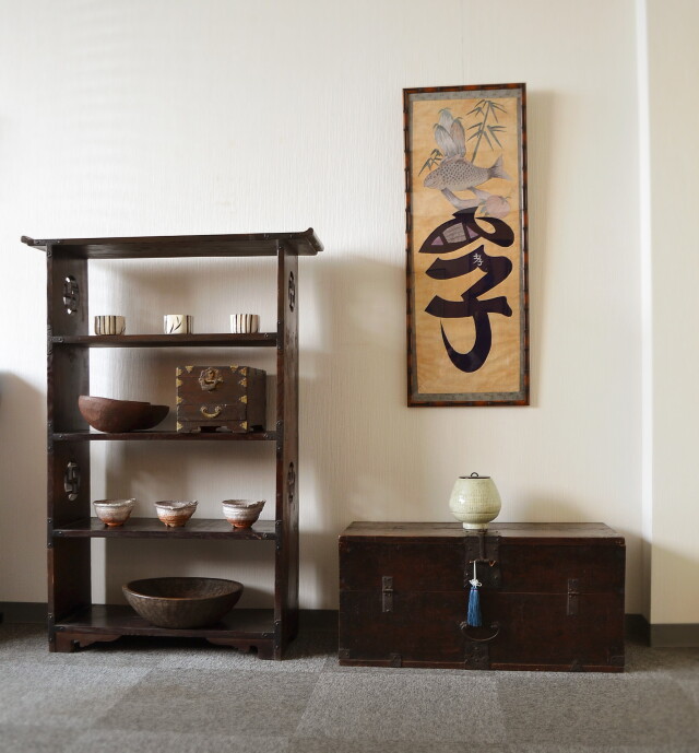 韓国家具　卓子　本棚　飾り棚　　五段卓子　李朝