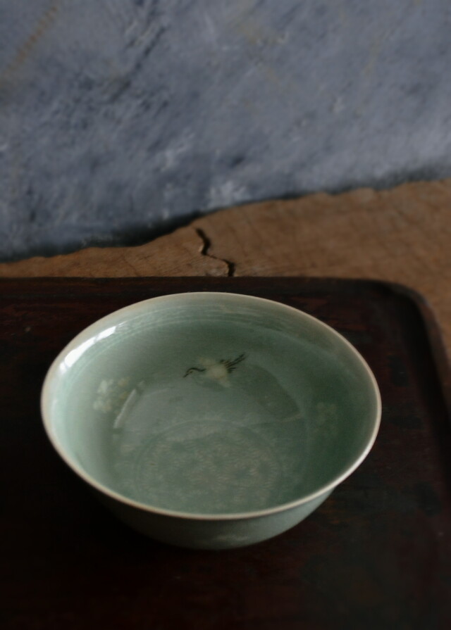 柳海剛作　雲鶴茶碗　平茶碗　茶碗　茶道具　茶碗　抹茶碗　青磁　象嵌