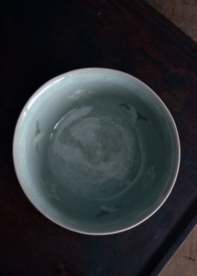 柳海剛作　雲鶴茶碗　平茶碗　茶碗　茶道具　茶碗　抹茶碗　青磁　象嵌
