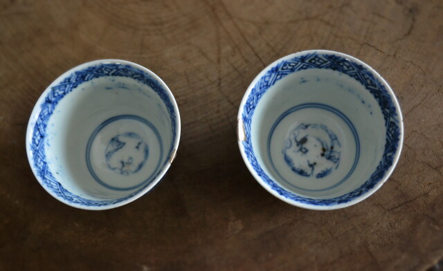 染付蛸唐草煎茶茶碗 酒器 2客セット 金継 Antique Sam's Collection