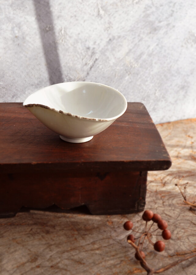 白磁たわみ茶碗　白磁茶器　白磁茶碗　湯冷まし　茶海　茶荷　しずく型　　金継教材　