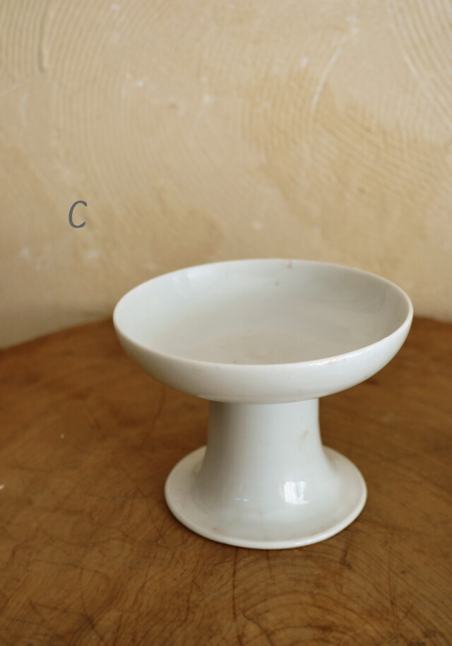 白磁祭器 　蝋燭立て　急須台　コンポート　和食器　白磁器　キャンドルスタンド　再入荷　1個