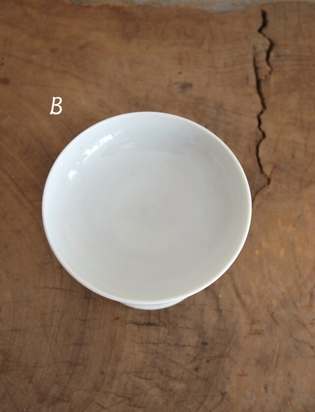 白磁祭器 　蝋燭立て　急須台　コンポート　和食器　白磁器　キャンドルスタンド　再入荷　1個