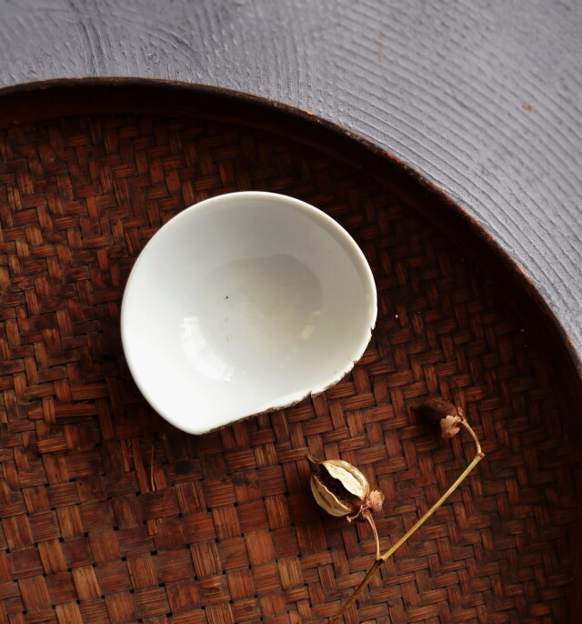 白磁たわみ茶碗　白磁茶器　白磁茶碗　湯冷まし　茶海　茶荷　しずく型　　金継教材　