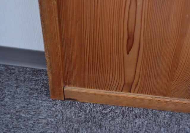 ダイヤガラスの菱形窓板戸二枚組　幅狭建具　レトロ建具　パーテーション