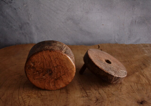 木製挽き臼　ミル　薬研　