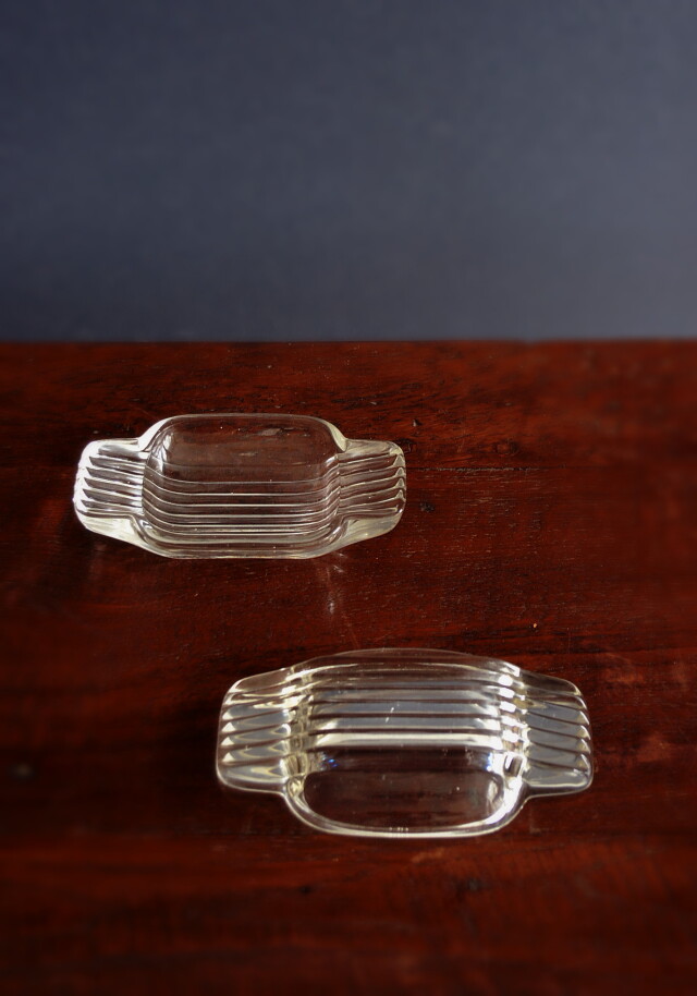 硝子のアクセサリートレイ　ガラス皿　　昭和レトロガラス