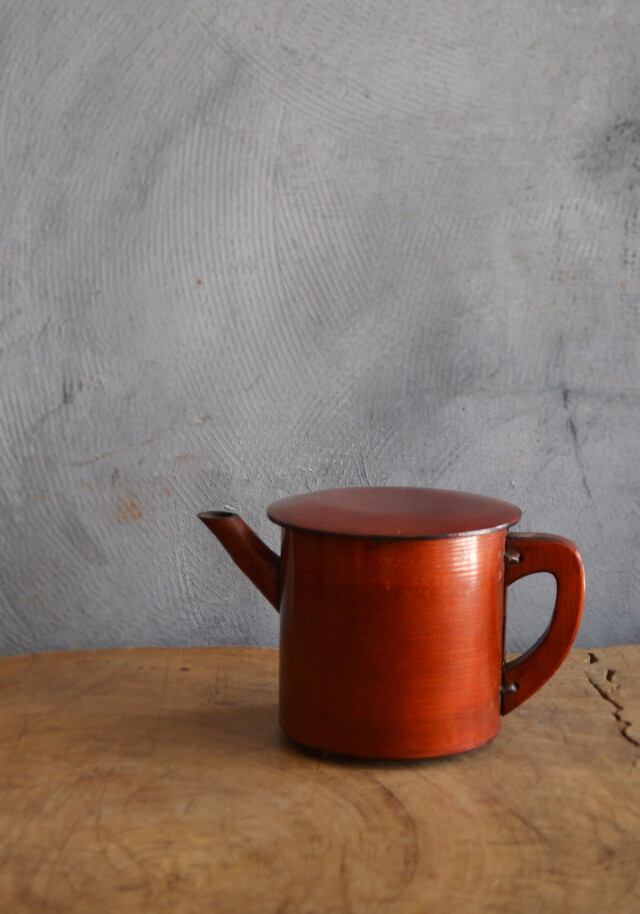 小ぶりでかわいい湯桶　漆器木製水注　水次　湯桶　古道具　民具　花器　漆桶　民藝　