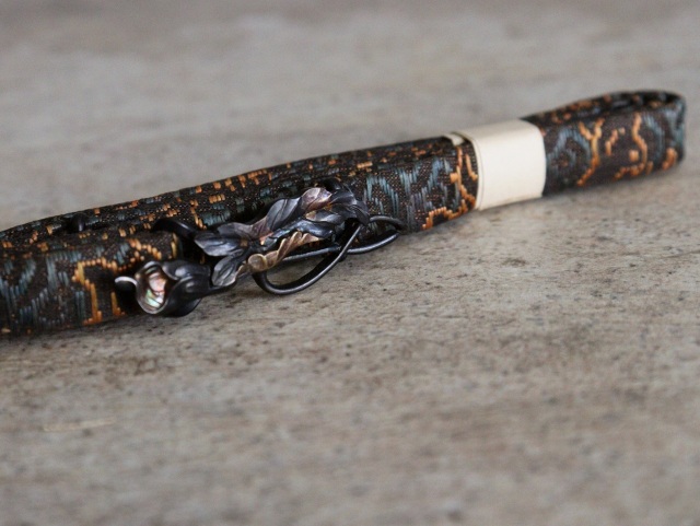 アンティーク帯留め　彫金　蓮　帯締め 彫金技法