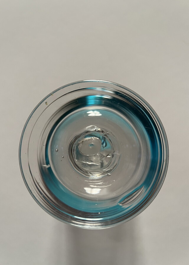 氷カップ・ブルーの口縁