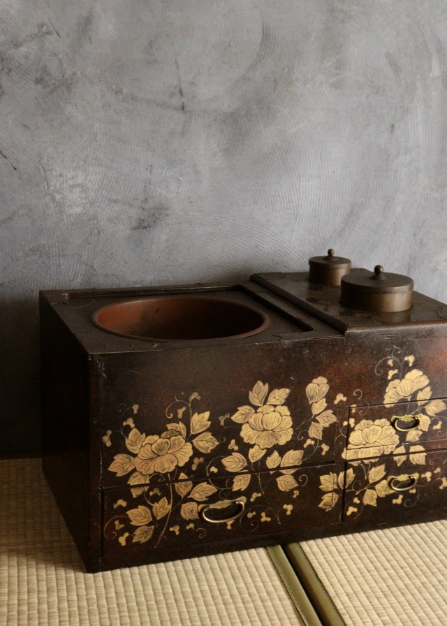 火鉢 蒔絵火鉢 蒔絵長火鉢 梨地 手あぶり 蒔絵火鉢 卓上火鉢 煎茶 風炉 Antique Sam's
