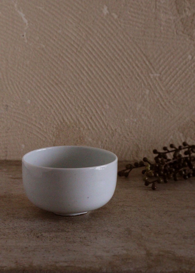 李朝　白磁　古伊万里　伊万里　輪華鉢　豆鉢　蔵出し　４客 古伊万里 白磁 輪花 陽刻 菊柄 膾皿 – n3curio