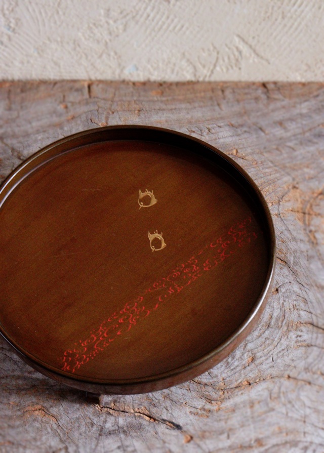 三ツ足漆盆　波千鳥　毛彫り盆　梨地　漆の菓子器　煎茶盆　盛り器　漆皿　漆器　漆盆
