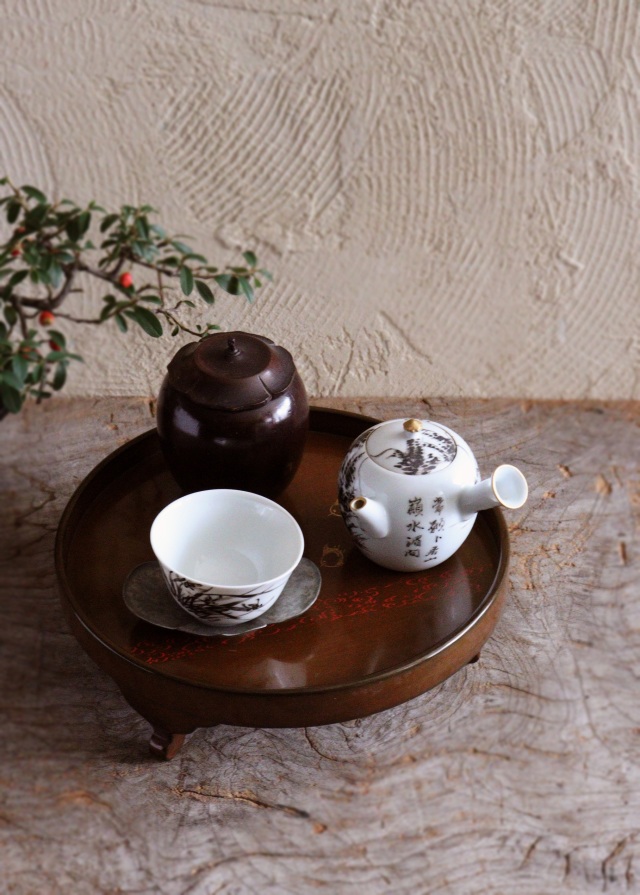 三ツ足漆盆　波千鳥　毛彫り盆　梨地　漆の菓子器　煎茶盆　盛り器　漆皿　漆器　漆盆