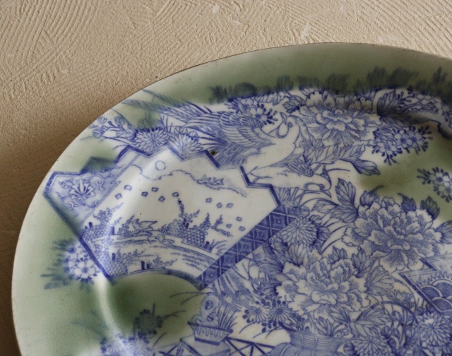 伊万里青磁染付印判花籠手楕円大皿　37ｃｍ×30ｃｍ　大皿　パスタ　オードブル　染付印判皿　花鳥図
