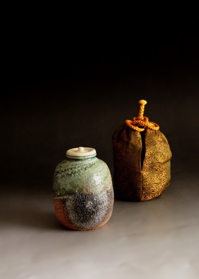 新歓嗣作 伊賀茶入 茶道具 茶器