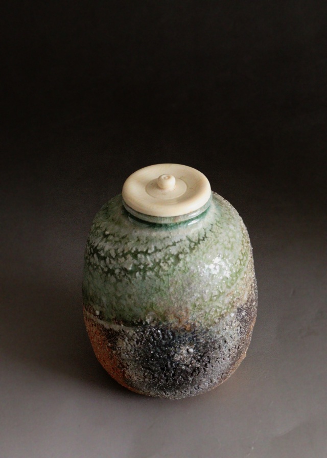 新歓嗣作　伊賀茶入　茶道具　茶器