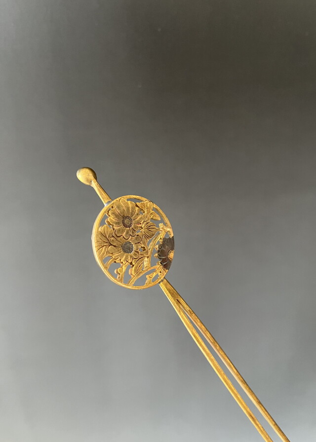 平打ち透かしかんざし菊の花紋　桐箱入り