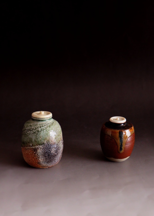 1218  茶入1客 Yahoo!オークション - 【希少】 茶入 在銘 鳴海長佑 瀬戸茶入 仕