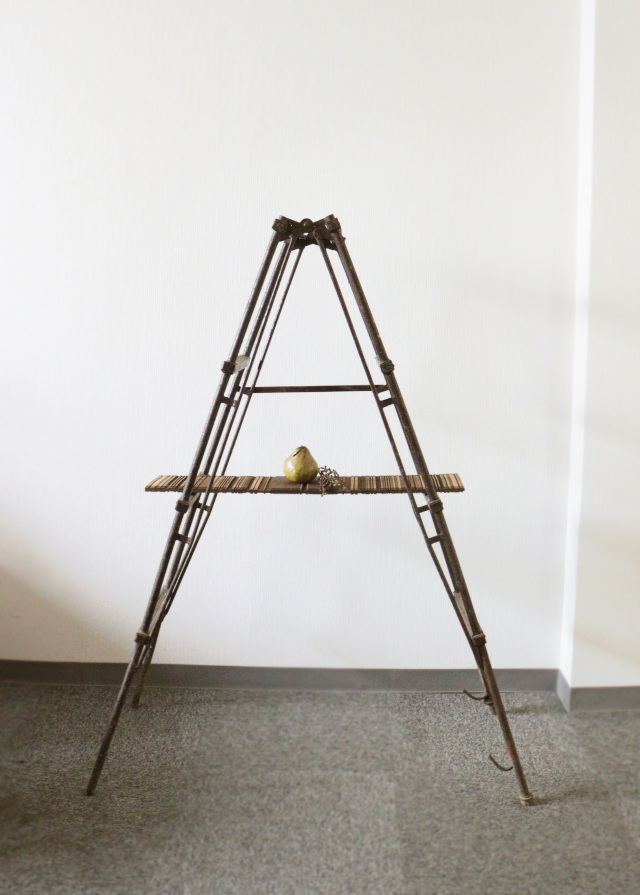 古い三脚　ビンテージ　古いはしご　インダストリアル