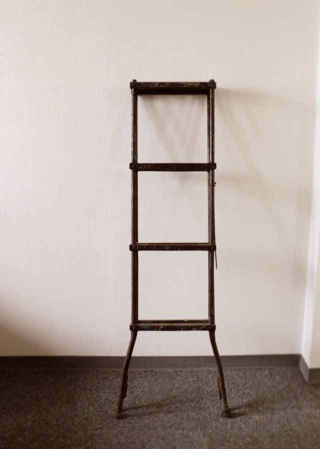 古い三脚　ビンテージ　古いはしご　インダストリアル