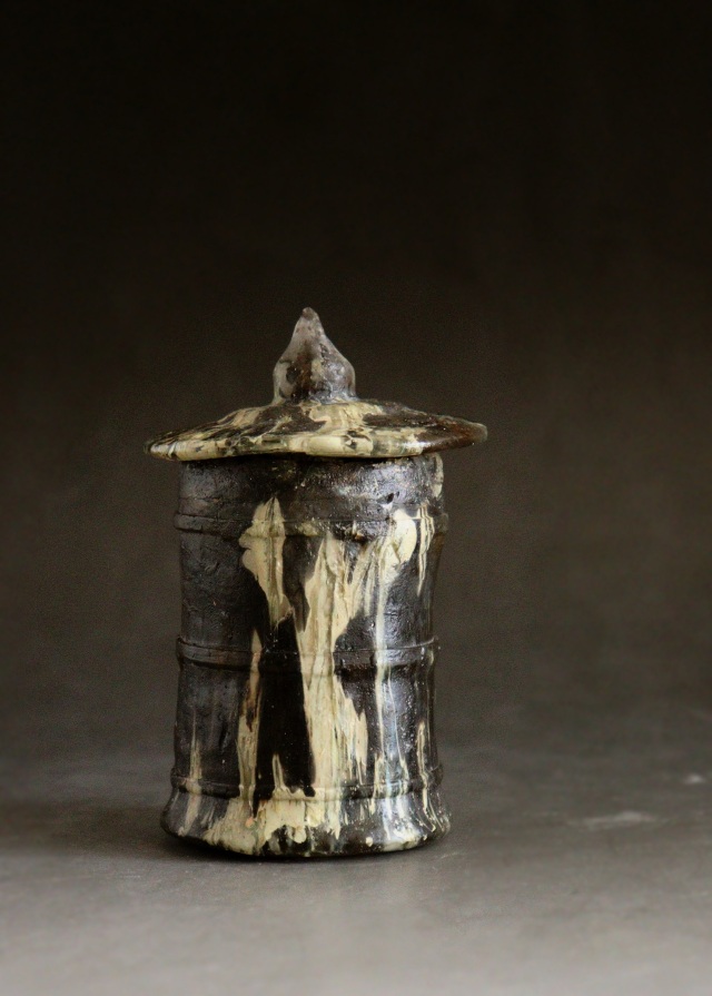 児玉みのり作　硝片経筒酒盃　酒器　酒盃　　ガラスオブジェ