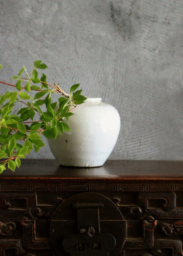 白磁小壺 白磁器 韓国陶磁器 白磁 小壺 茶壷Antique Sam's Collection