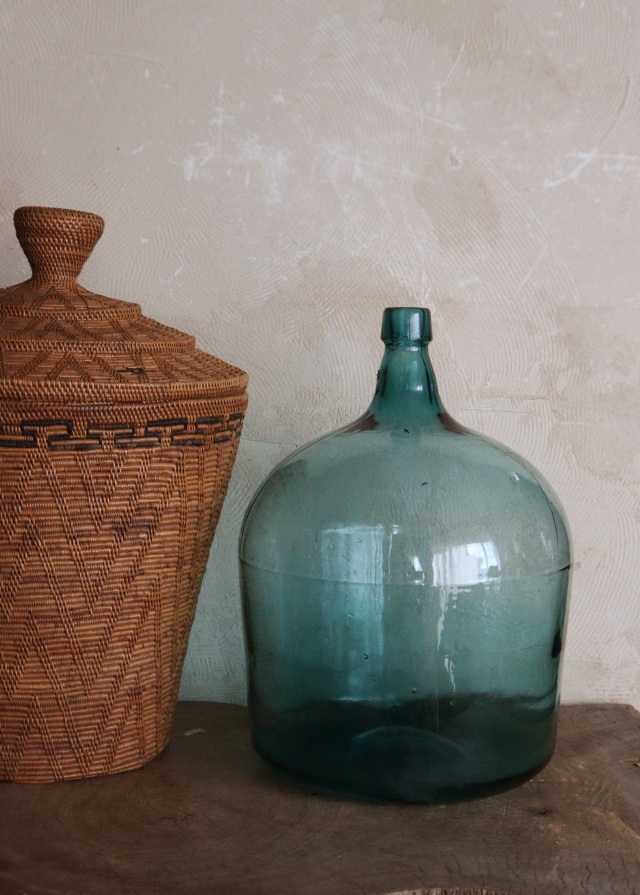 デミジョンボトル　古いガラス大瓶　大瓶　古道具　ガラスボトル　フラワーベース　インテリア　ヴィンテージ