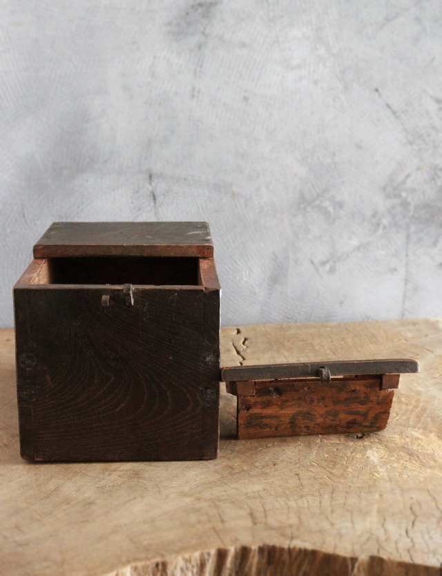 小さな時代銭箱　銭函　豆銭箱　小箱　時代小箱　アンティーク小箱