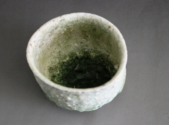 辻村唯作　酒盃　酒器　ぐいのみ　萩焼　酒盃　ガラス釉　共箱　共布