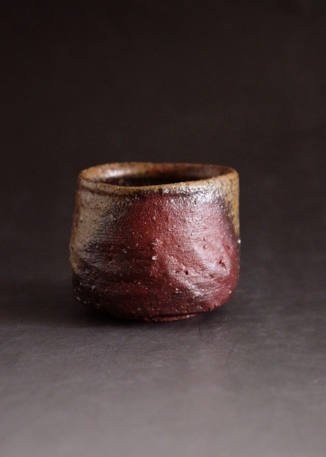 金重充宏作　備前酒盃　酒器　ぐいのみ　備前焼　酒盃　共箱　共布
