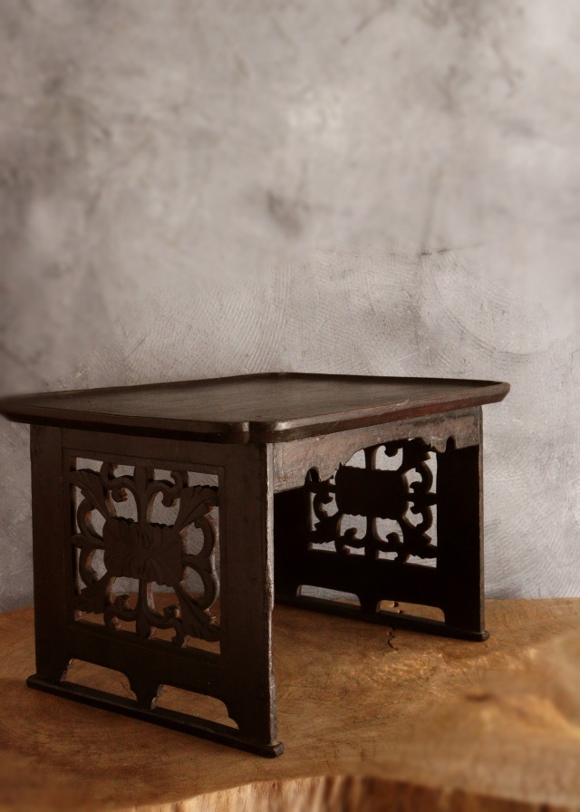 Antique Sam's Collection 花紋李朝膳 海州盤 ソバン ヘジュバン