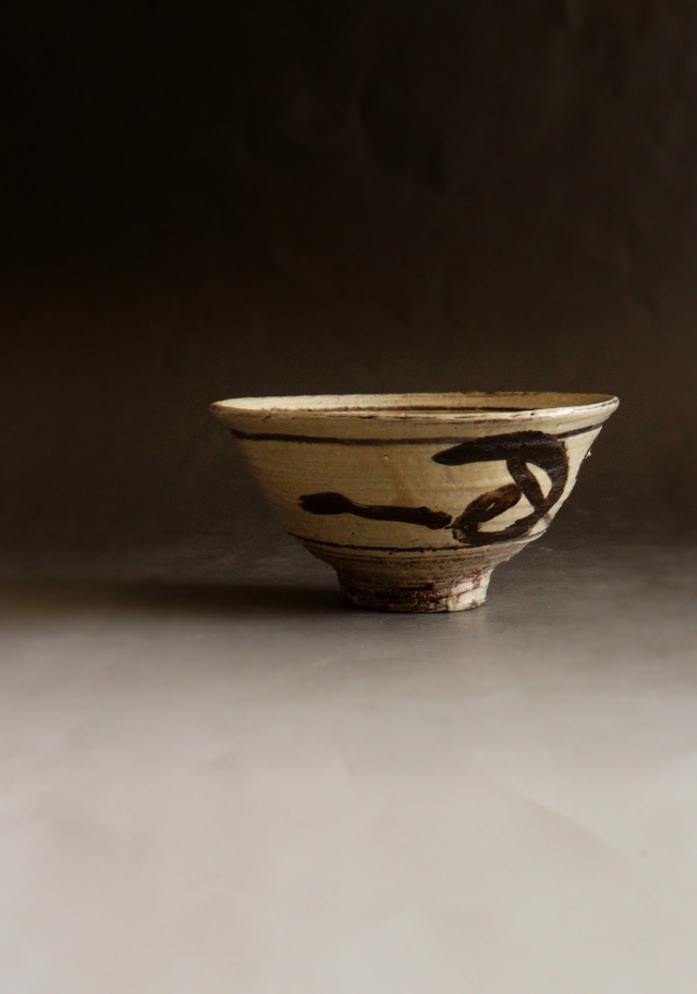 鶏龍山鉄絵茶碗 青葉太陽作 茶道具 刷毛目 鉄絵 鶏龍山 李朝茶碗