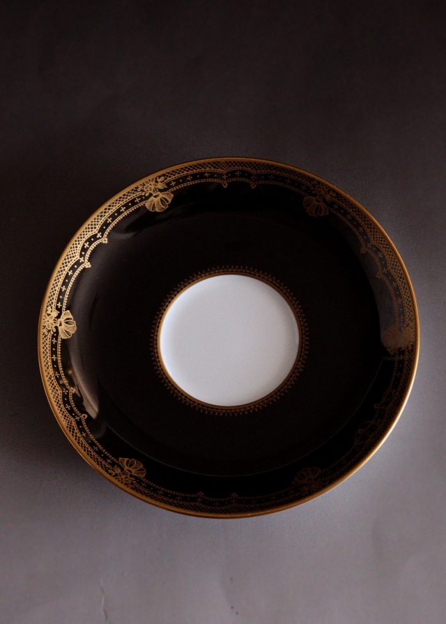 大倉陶園 黒蒔金彩レース カップ&ソーサー ブラックレース 1客