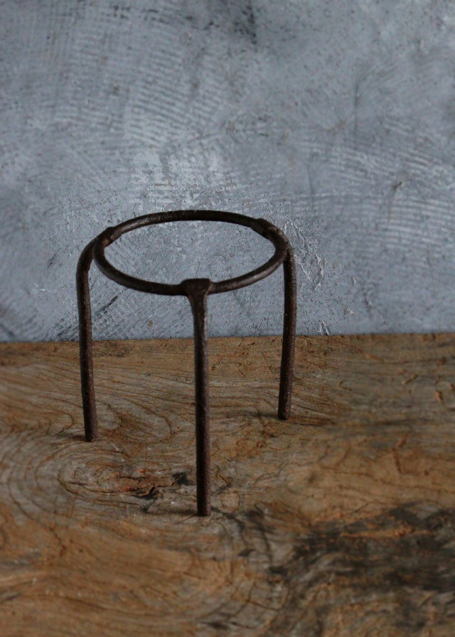 古い五徳 鉄製五徳 火鉢周りのお道具 卓上火鉢 古道具 民藝 茶会