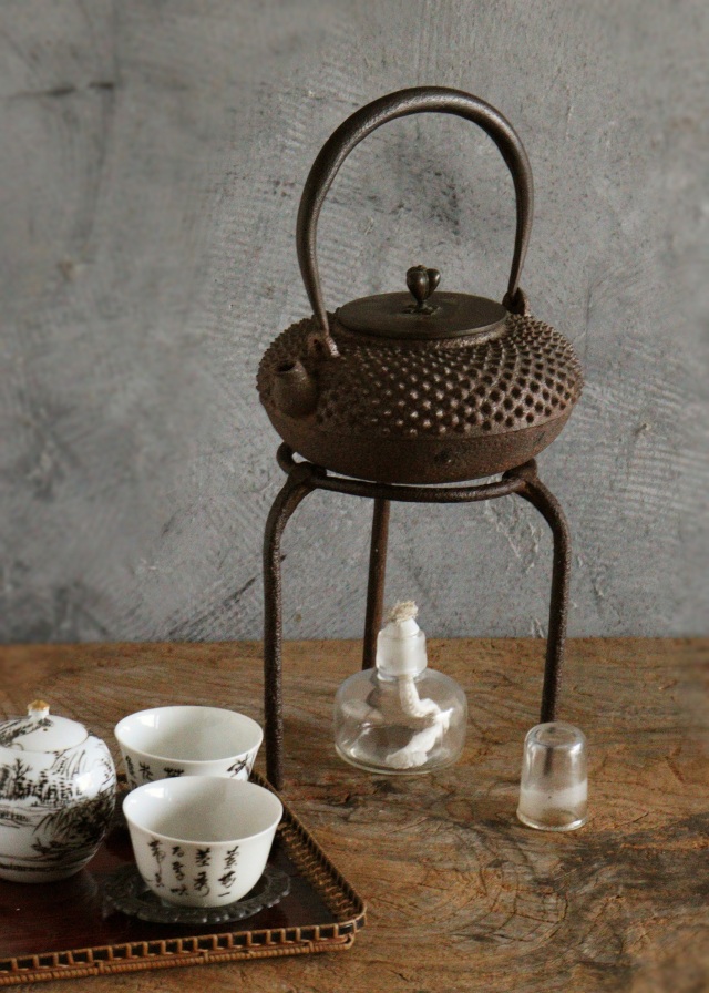 古い五徳 鉄製五徳 火鉢周りのお道具 卓上火鉢 古道具 民藝 茶会