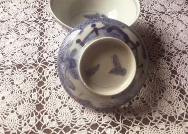 平戸焼蓋付飯碗金継ぎ有り