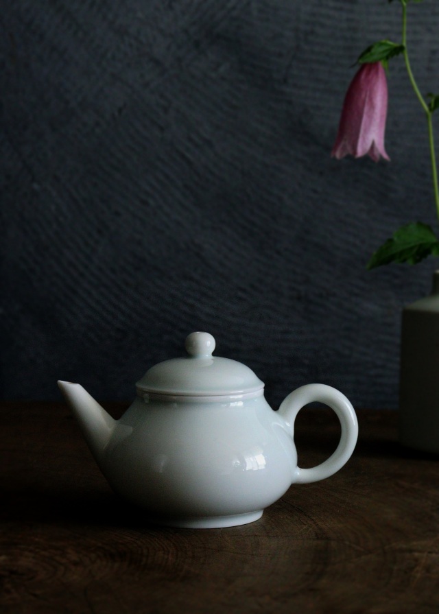 景徳鎮白磁茶壷　 抱翁堂 白磁急須　小急須　茶器　中国茶　煎茶器　急須　茶注　茶壷　白磁器
