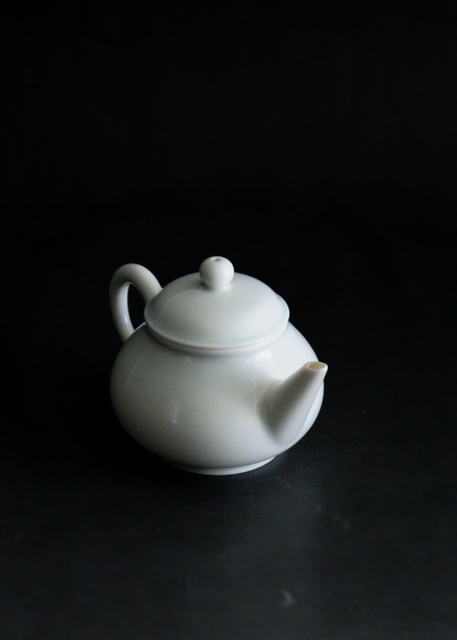 景徳鎮白磁茶壷　 抱翁堂 白磁急須　小急須　茶器　中国茶　煎茶器　急須　茶注　茶壷　白磁器