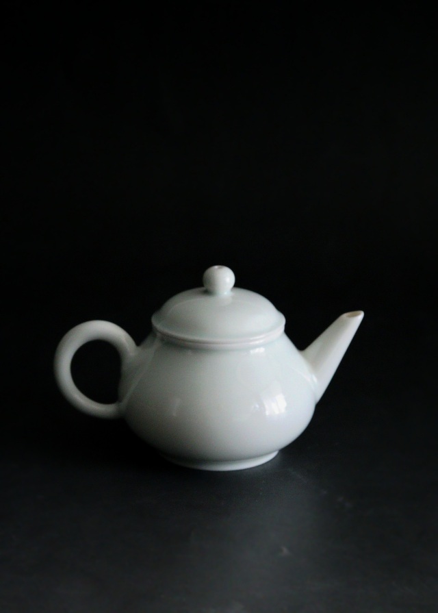 景徳鎮白磁茶壷　 抱翁堂 白磁急須　小急須　茶器　中国茶　煎茶器　急須　茶注　茶壷　白磁器