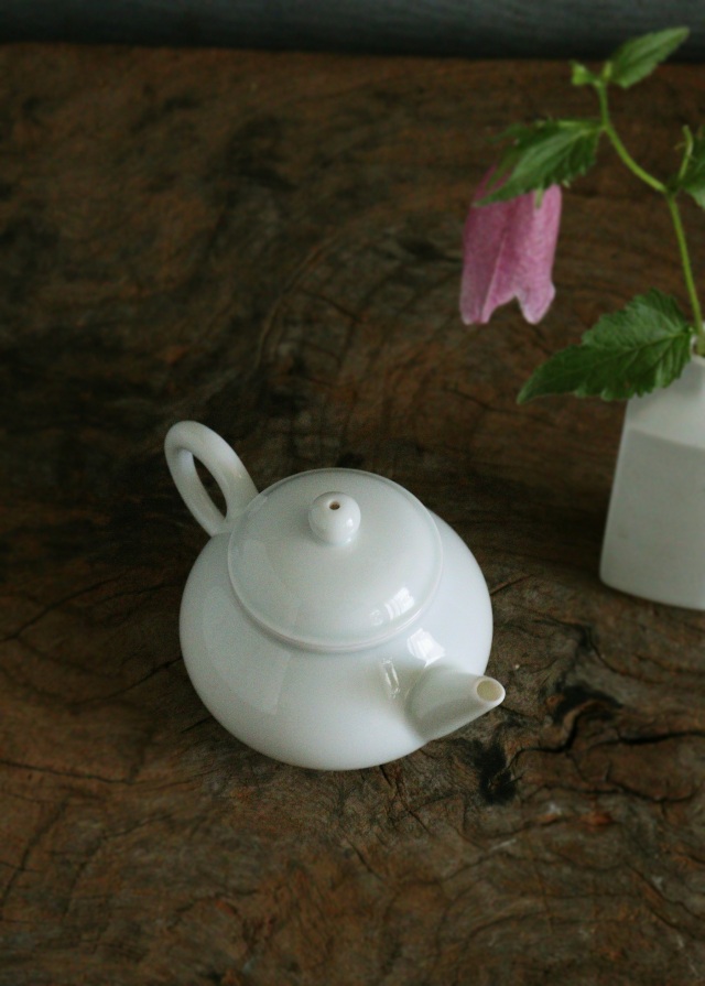 景徳鎮白磁茶壷　 抱翁堂 白磁急須　小急須　茶器　中国茶　煎茶器　急須　茶注　茶壷　白磁器
