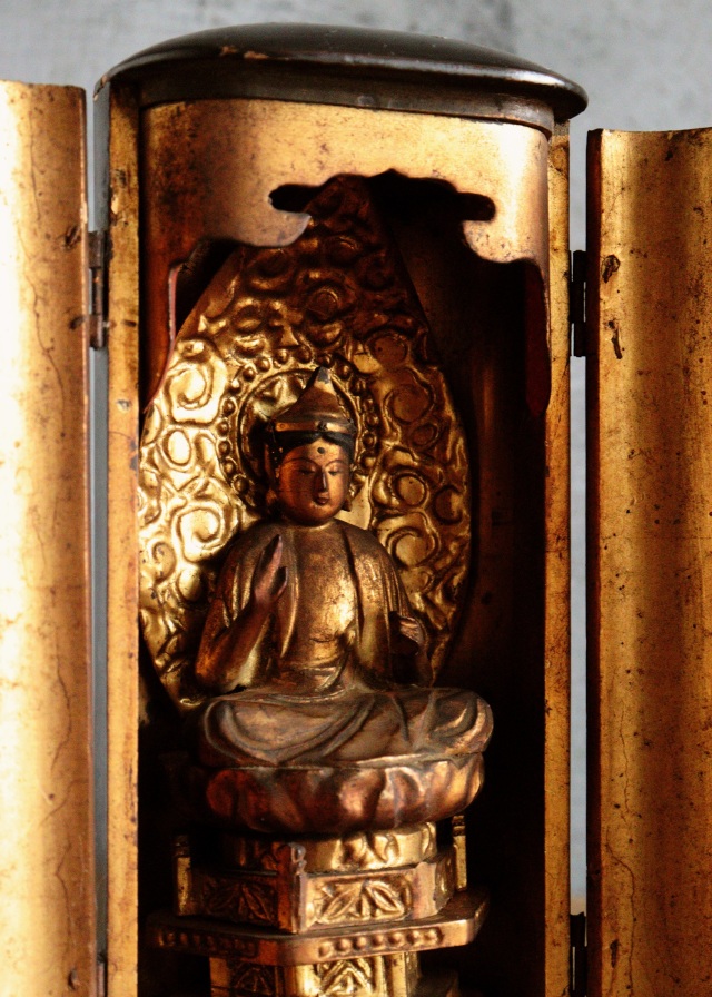 釈迦如来 厨子 小仏 仏像 時代仏 骨董 仏教美術 古仏 木彫仏 Antique