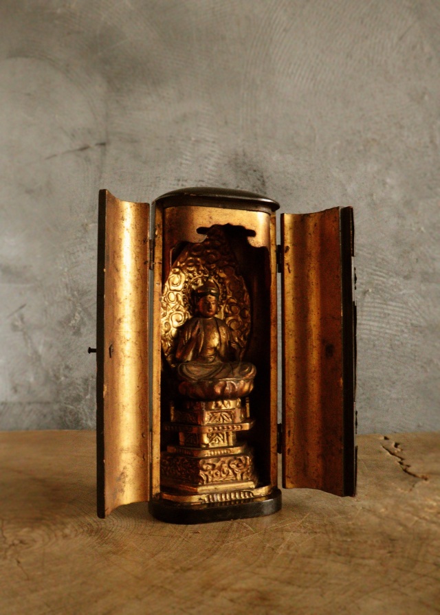 釈迦如来 厨子 小仏 仏像 時代仏 骨董 仏教美術 古仏 木彫仏 Antique