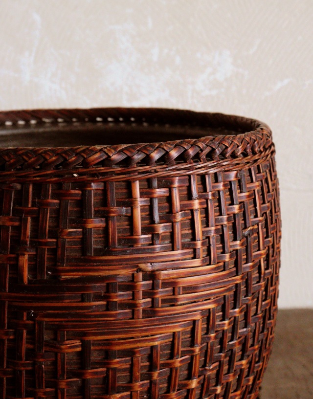 竹編み込み 手焙り火鉢 (年代物) 竹編み込み 手焙り火鉢 (年代物) 竹